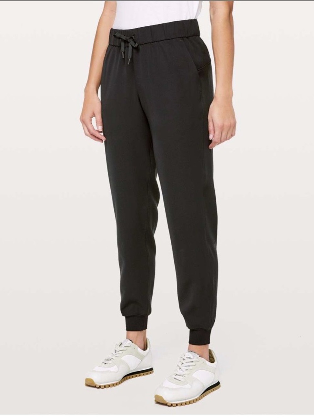 Lululemon On The Fly Jogger